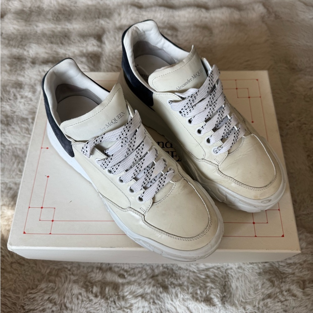Alexander McQueen Cream and Blue Sneakers
